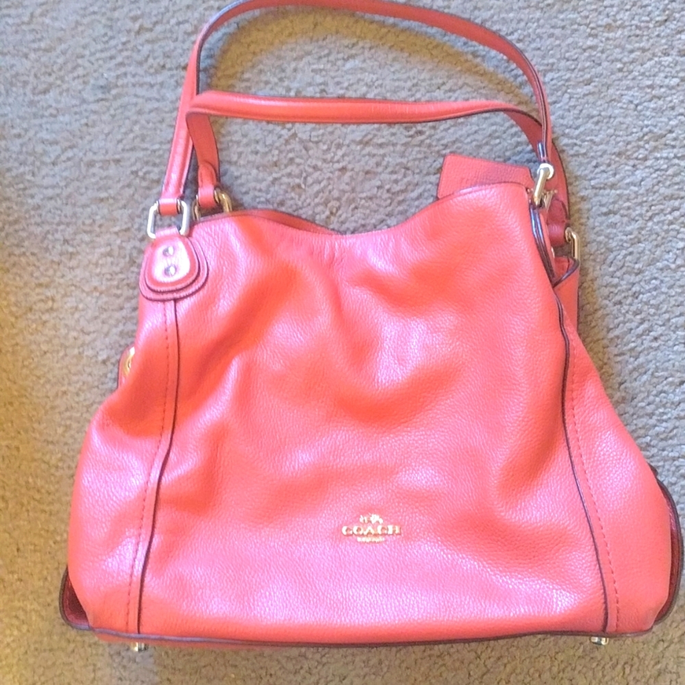 Coach Edie 31 Medium/Large Pebble Leather Shoulder Bag